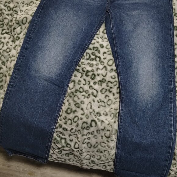 Women's Levi's Original 501 Jeans - Picture 7 of 8